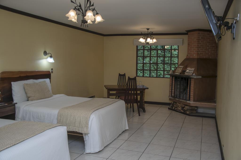 Hotel Chalet Tirol Heredia Bilik gambar