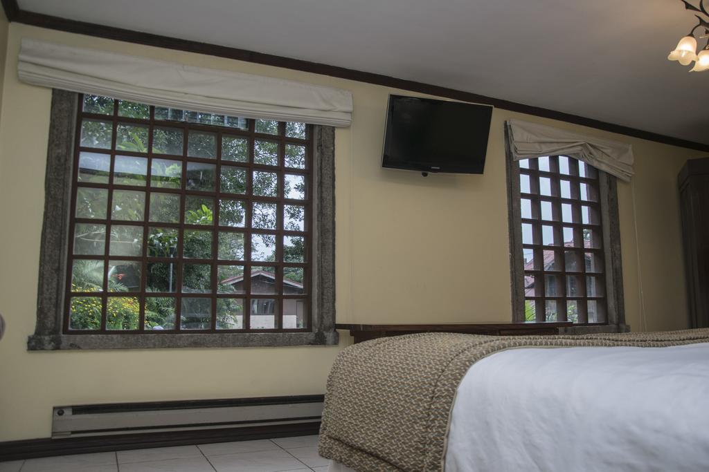 Hotel Chalet Tirol Heredia Bilik gambar